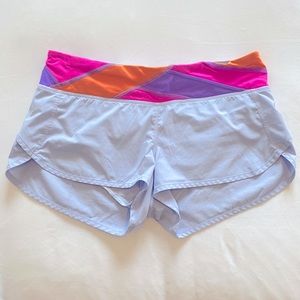 Lululemon Speed Up Low-Rise Lined Short 2.5" Size 4
